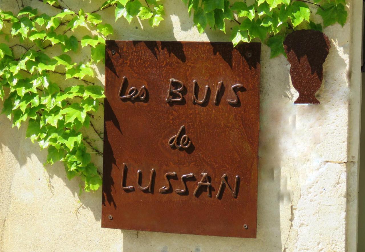 Bed and Breakfast Les Buis De Lussan Lussan  Екстер'єр фото